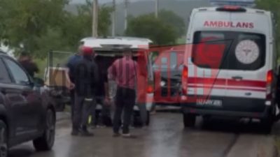 Kandıra Seyrek Sahili yolu üzerinde meydana gelen trafik kazasında, sollama
